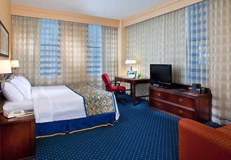 מלון Courtyard By Marriott New Orleans Downtown Near The French Quarter חדר תמונה
