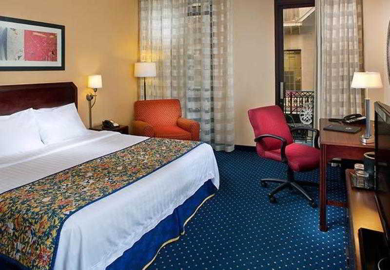 מלון Courtyard By Marriott New Orleans Downtown Near The French Quarter חדר תמונה