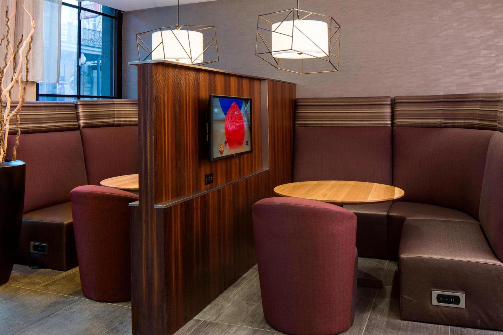 מלון Courtyard By Marriott New Orleans Downtown Near The French Quarter מראה חיצוני תמונה