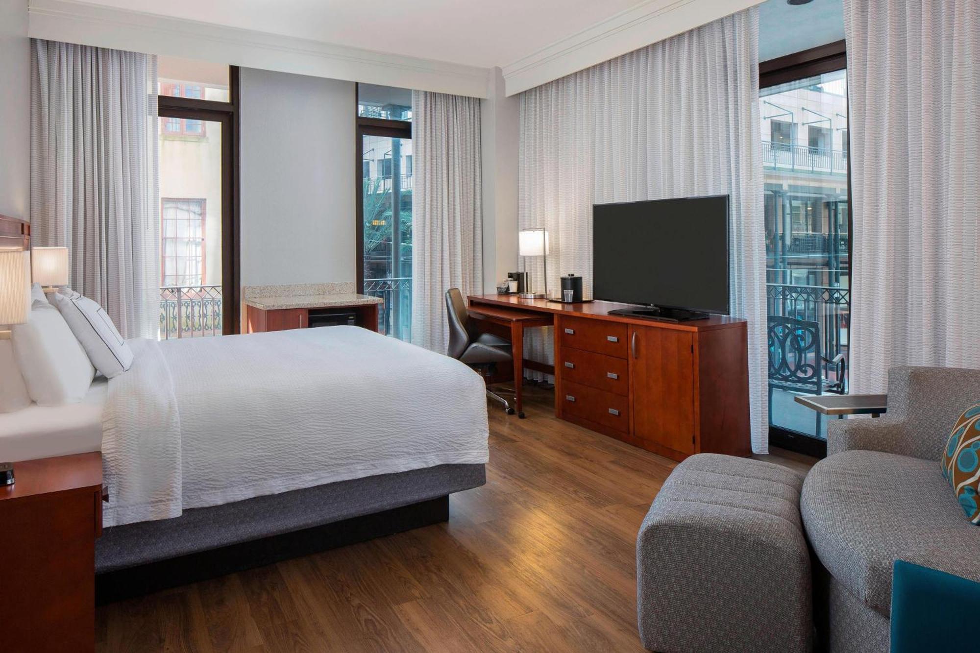 מלון Courtyard By Marriott New Orleans Downtown Near The French Quarter מראה חיצוני תמונה