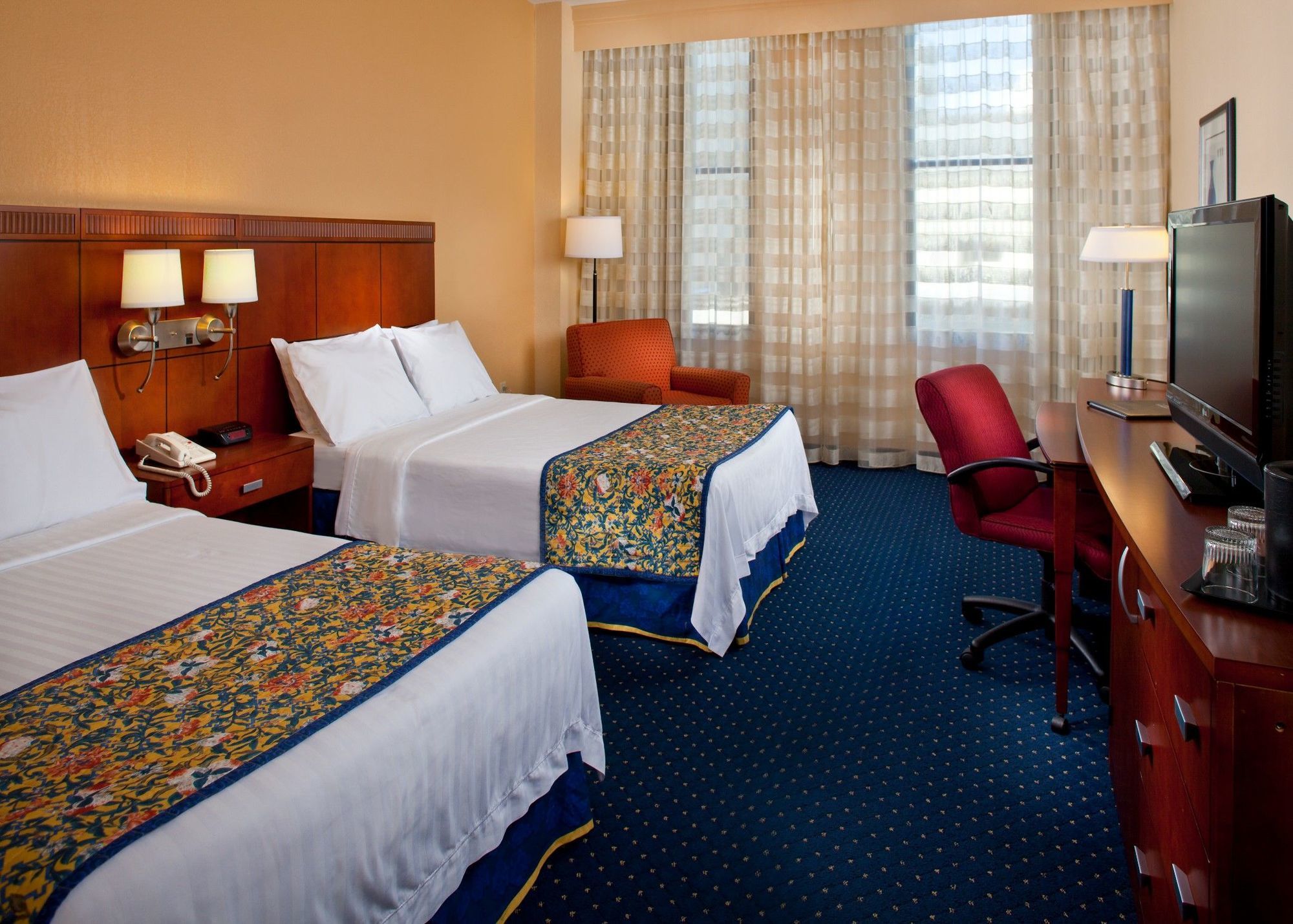 מלון Courtyard By Marriott New Orleans Downtown Near The French Quarter חדר תמונה