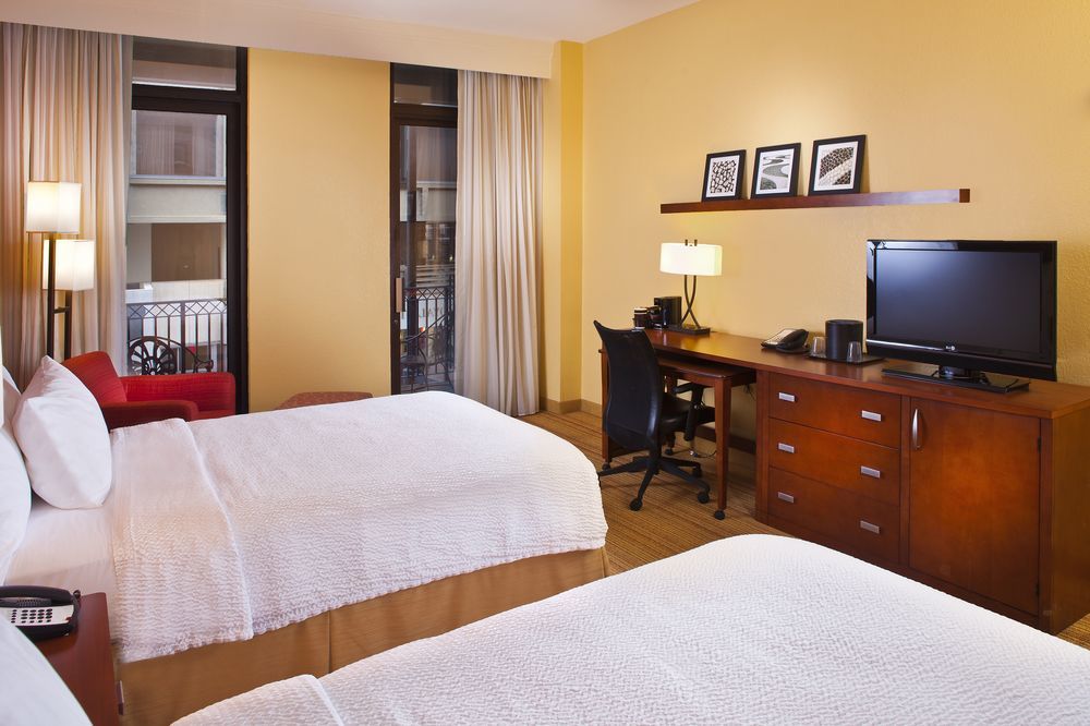מלון Courtyard By Marriott New Orleans Downtown Near The French Quarter מראה חיצוני תמונה